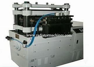 comprar servocontrol de la máquina de la aleta de 300M/Min Double Tray Aluminum Radiator Fabricación en línea