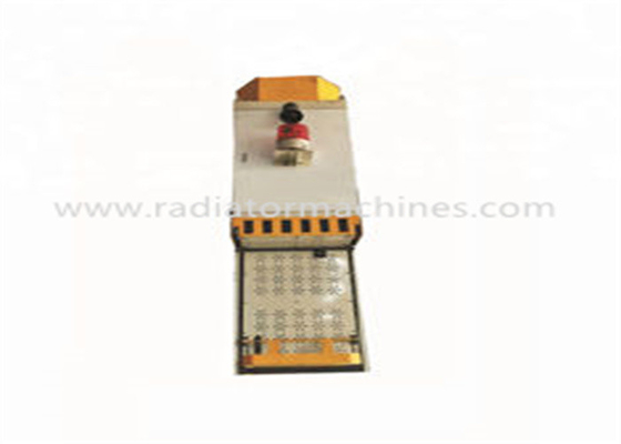 comprar Cucharón automática 5-20kg del horno de la fusión del metal de la cucharón por el puente de arriba de la cucharón Fabricación en línea