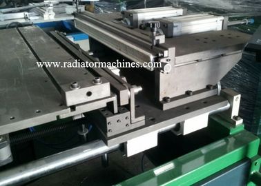 Base semi automática del radiador de la máquina for16mm del constructor de la base del radiador