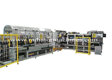 Cadena de producción completamente automática del radiador, línea de aluminio del constructor de la base del radiador